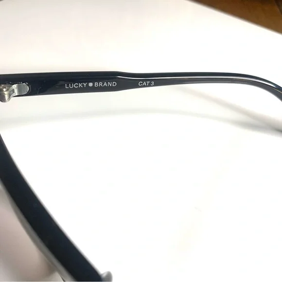Lucky Brand Cat 3 Black Cateye Frame Sunglasses Women’s - Picture 2 of 6